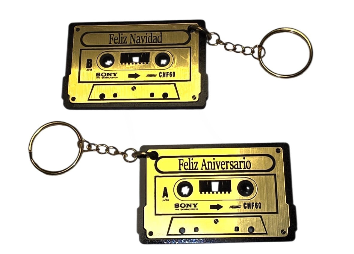 LLAVERO CASETE VINTAGE PERSONALIZADO