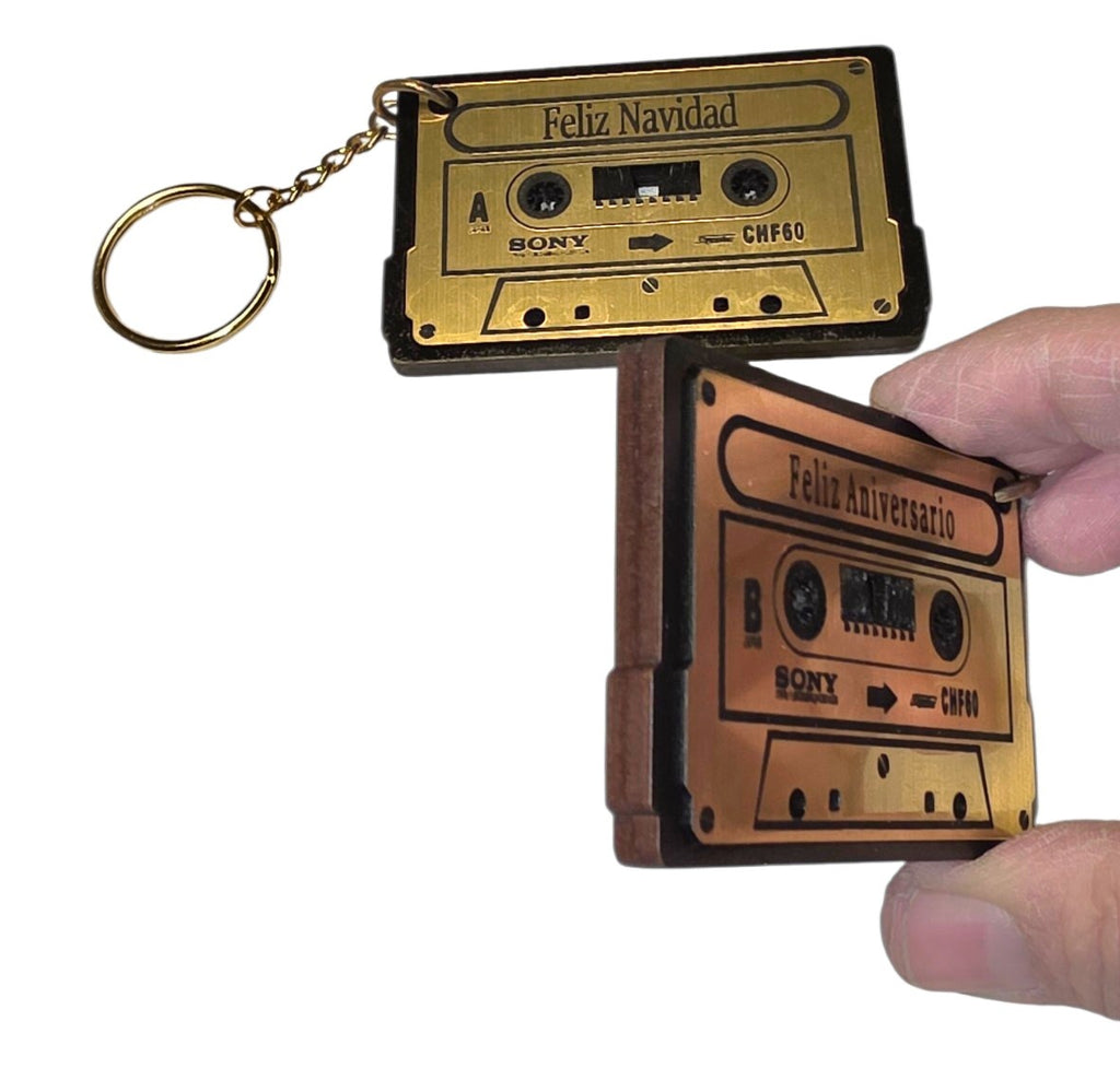 LLAVERO CASETE VINTAGE PERSONALIZADO