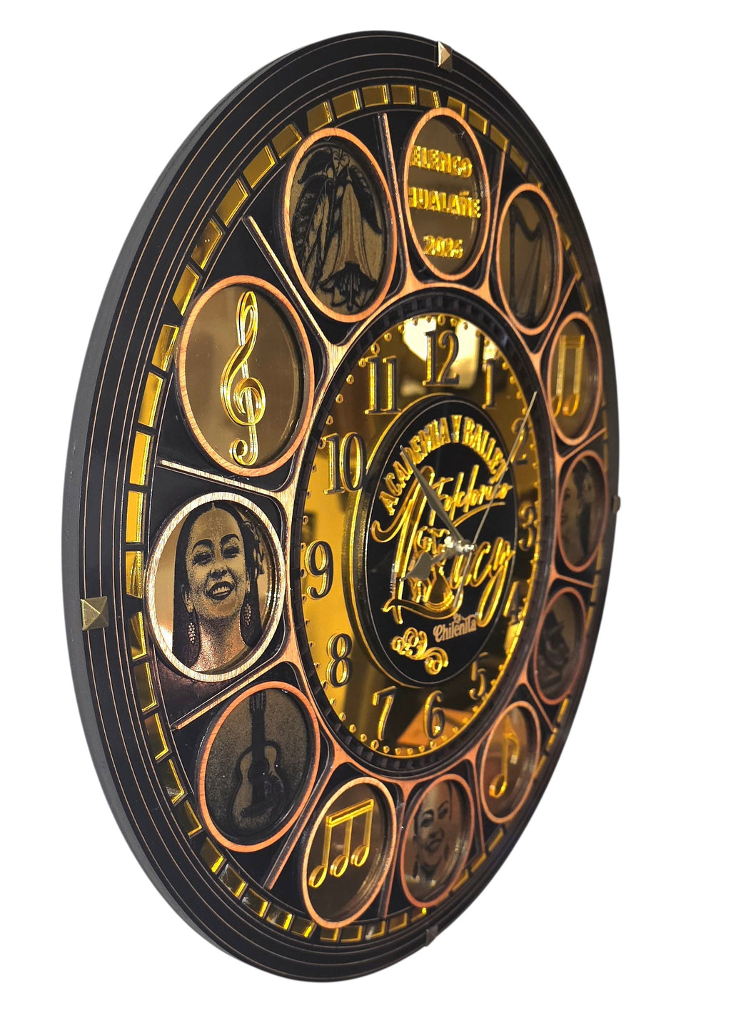 RELOJ ACADEMIA DE CUECA PERSONALIZADO