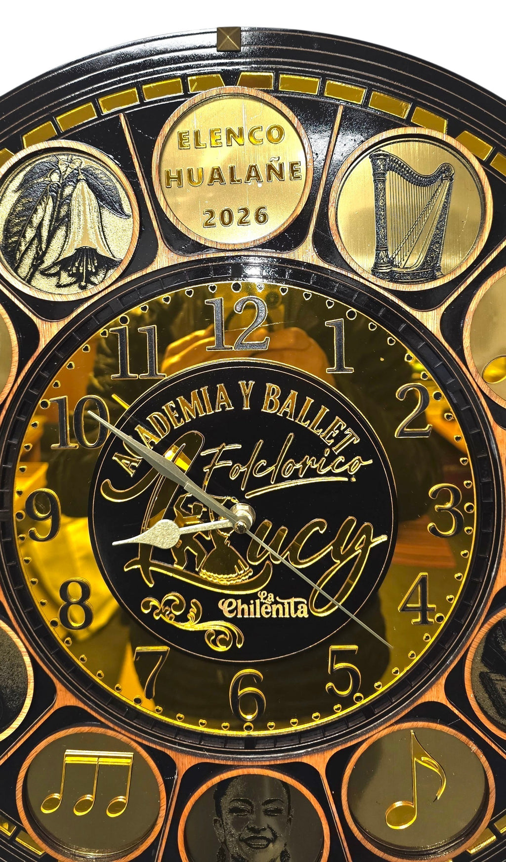 RELOJ ACADEMIA DE CUECA PERSONALIZADO