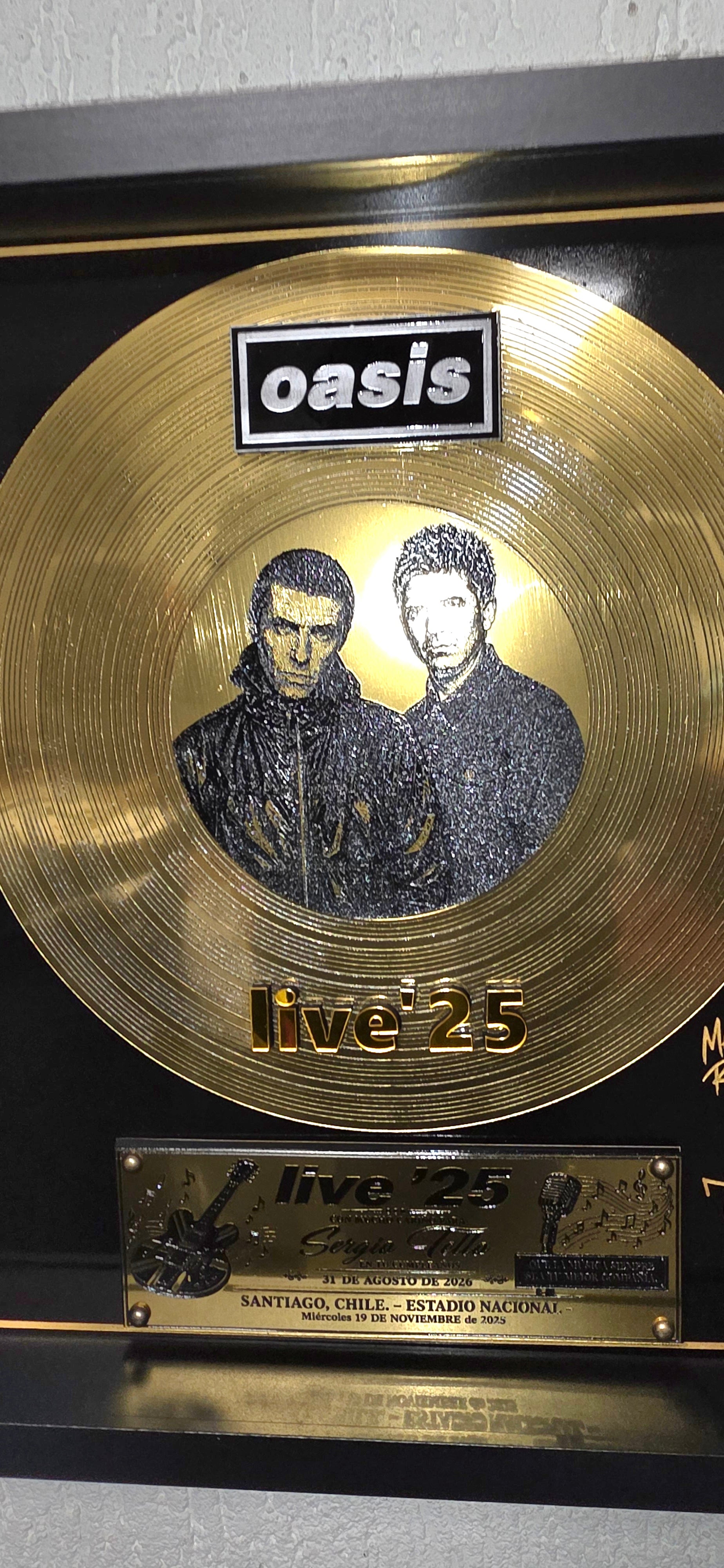 Disco de Oro OASIS de 40 x 40 cm