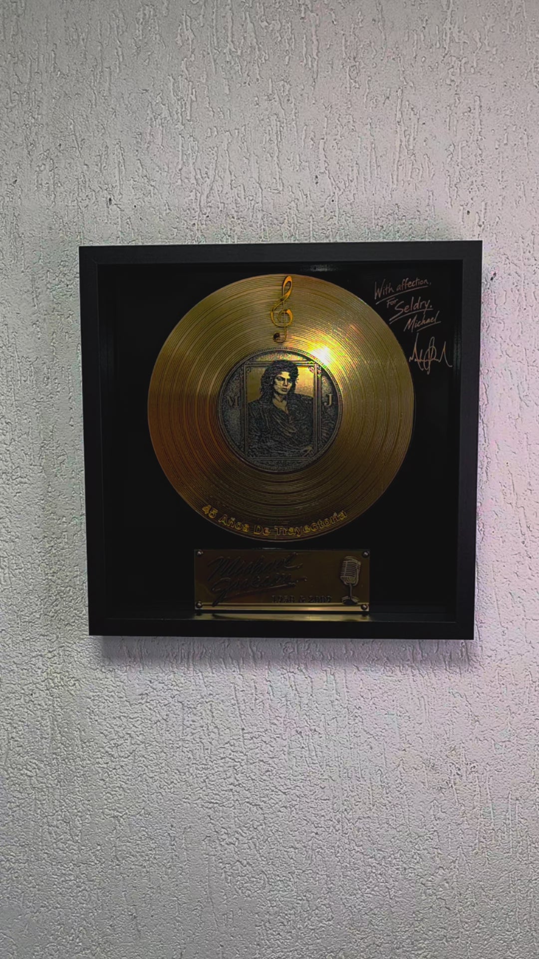 DISCO  DE ORO MICHAEL JACKSON